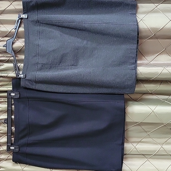 EUC- Lot of Ellen Tracy Ponte Stretch Knit Pull on Pencil Skirts - Picture 3 of 10